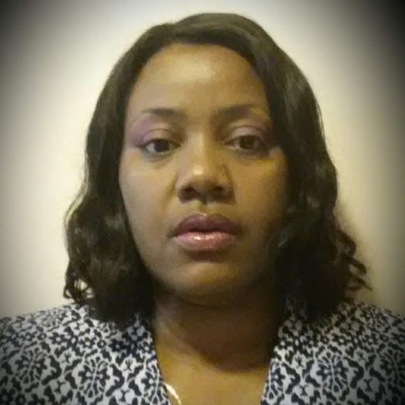 Meet your Posher, Lorraine - Picture 1 of 1